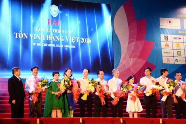 Tôn Vinh Hàng Việt 2016