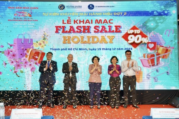 Sự kiện khuyến mại hàng hiệu đợt 2 - Flash Sale Holiday
